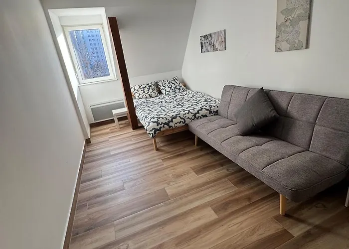 Apartament Elegant In A Quiet Town - Everything Nearby *